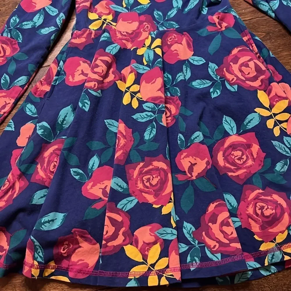 Wildflowers navy blue